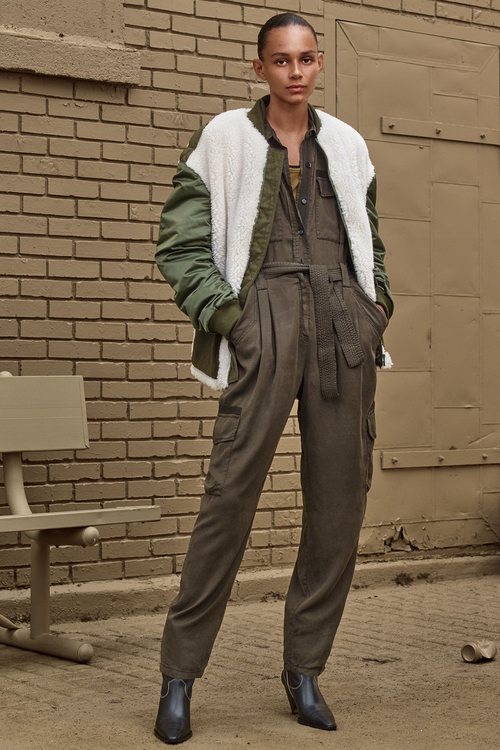 Chaqueta caqui con forro de borrego de 'Zara SRPLS' otoño 2019