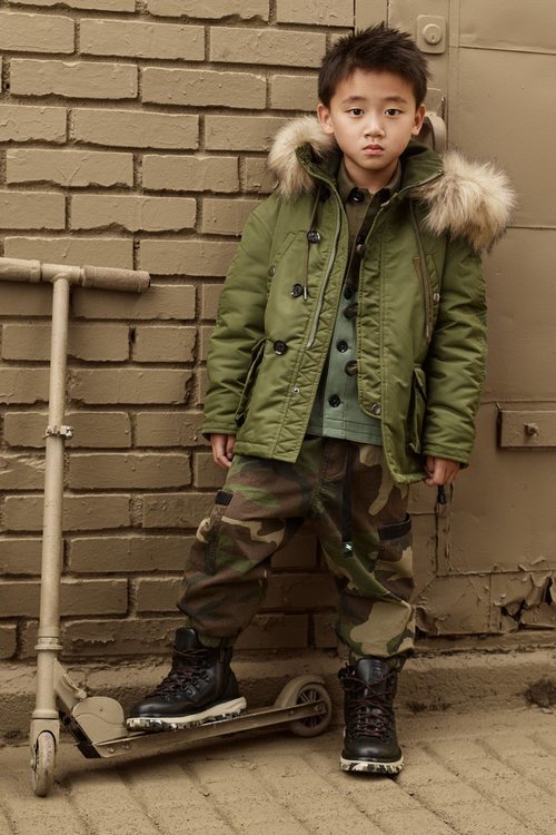 Parca caqui para niño de 'Zara SRPLS' otoño 2019