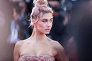Hailey Bieber en el Festival de Cannes 2018