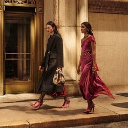 Vestido asimétrico de la colección otoño/invierno 2019 de Zara