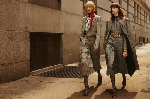 Traje estampado de la colección otoño/invierno 2019 de Zara