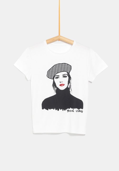 Camiseta con dibujo 'good vibes' de la colección de Rocío Osorno y TEX de otoño/invierno 2019