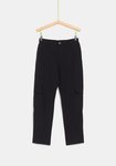 Pantalón negro de tiro alto de la colección de Rocío Osorno y TEX de otoño/invierno 2019