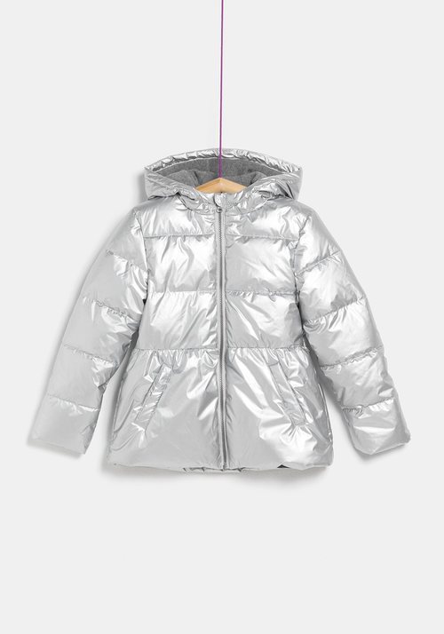 Plumas plateado para niña de la colección 'I-O' de Carrefour y TEX para otoño/invierno 2019