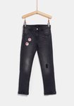 Pantalón vaquero negro para niña de la colección 'I-O' de Carrefour y TEX para otoño/invierno 2019