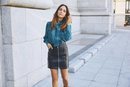 Rocío Osorno con blusa azul de la colección 'I-O' de Carrefour y Tex para otoño/invierno 2019