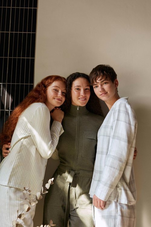 Mono de punto de la colección homewear invierno 2019/2020 de Oysho