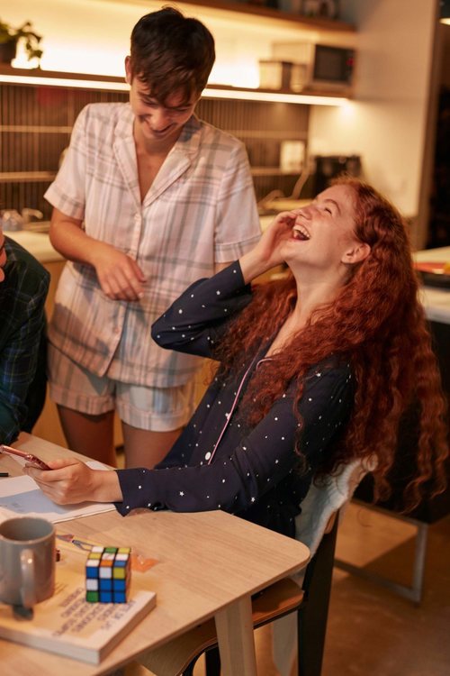 Pijama de estrellas de la colección homewear invierno 2019/2020 de Oysho