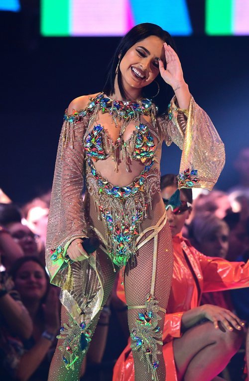 Becky G con un body con incrustaciones de brillantes en los MTV EMAs 2019