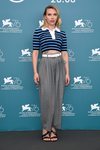 Scarlett Johansson con un dos piezas de Michael Kors en el Festival Internacional de Cine de Venecia 2019