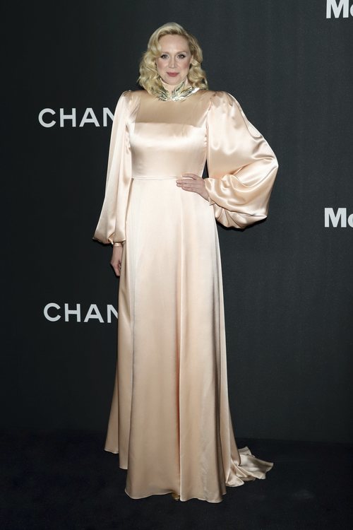 Gwendoline Christie con vestido rosa palo en la gala MOMA Film 2019
