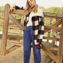 Abrigo de cuadros de la 'STR Collection' otoño 2019 de Stradivarius