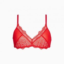 Sujetador de encaje rojo de la colección Calvin Klein Underwear 2019-2020 Especial Navidad