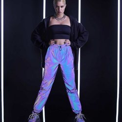Pantalón reflectante de la colección cápsula 'TIDAL x Bershka'