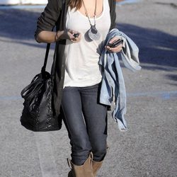 Sara Carbonero con jeans y botas de ante
