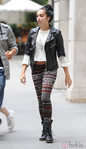 Lourdes Leon con pantalones étnicos