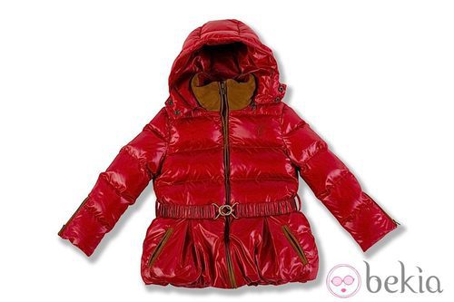 Plúmifero rojo de la colección Chloé para niñas otoño/invierno 2011