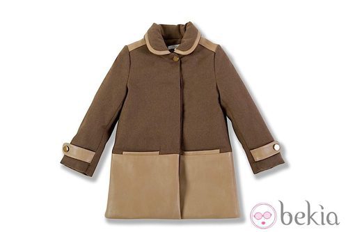 Abrigo con detalles en cuero de la colección Chloé para niñas otoño/invierno 2011