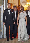 Catalina de Cambridge con vestido gris de gala