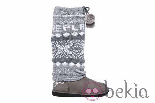 Bota en tono gris de la firma Replay de la colección otoño/invierno 2011/2012