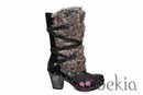 Bota con borrego de la firma Replay de la colección otoño/invierno 2011/2012