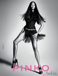 Naomi Campbell posa para la primavera 2012 de Pinko