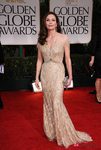 Diane Lane con un vestido dorado en los Globos de Oro 2012