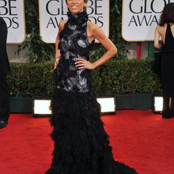 Giuliana Rancic con un vestido de Monique Collignon en la alfombra roja de los Globos de Oro 2012