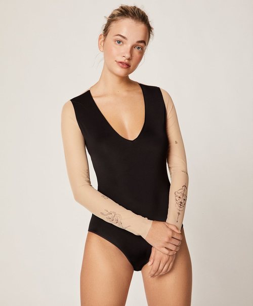 Body negro de la colección invierno 2020 de Oysho