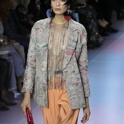 Traje chaqueta de la colección primavera/ verano 2020 de Alta Costura de Armani