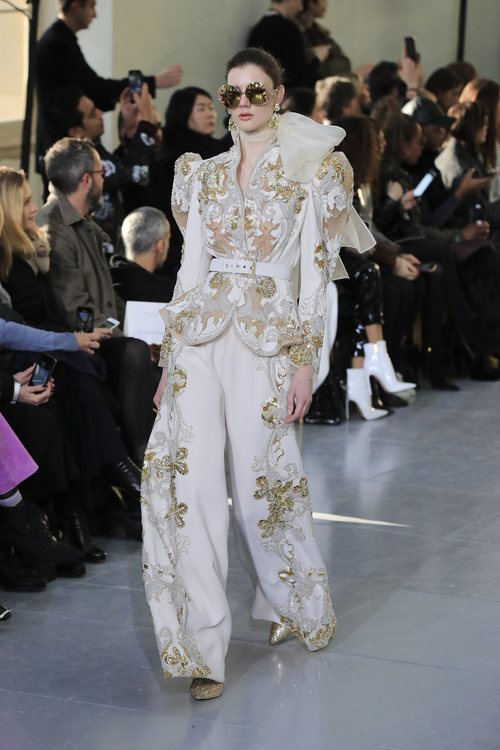 Traje de chaqueta del desfile de Alta Costura 2020 de Elie Saab