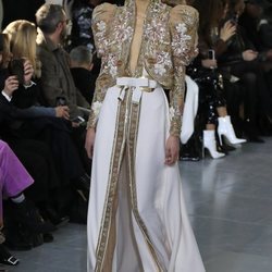 Vestido abierto del desfile de Alta Costura 2020 de Elie Saab