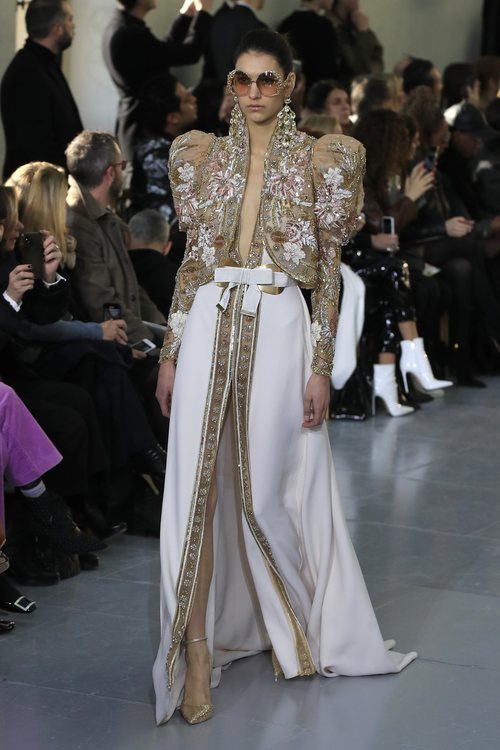 Vestido abierto del desfile de Alta Costura 2020 de Elie Saab