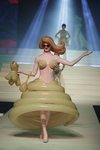 Vestido de plástico reciclado del desfile de Alta Costura 2020 de Jean Paul Gaultier