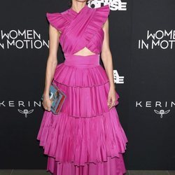 Diane Kruger con un desafortunado outfit rosa