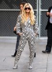 Jessica Simpson apuesta por un total look de animal print
