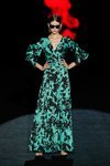 Vestido verde estampado en el desfile otoño/invierno 2020-2021 de Hannibal Laguna