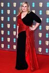 Rebel Wilson, de negro y rojo en los Premios BAFTA 2020