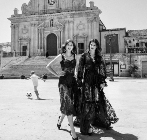 Vestidos con transparencias de la colección verano 2020 de Dolce&Gabbana