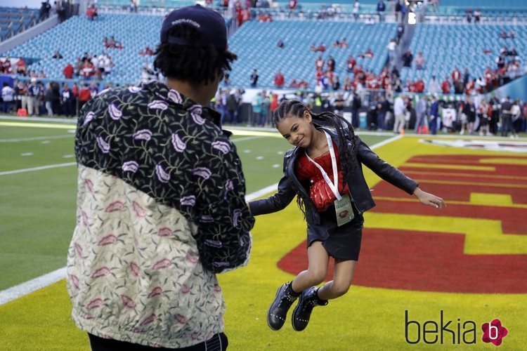 Blue Ivy Carter en la final de la Super Bowl