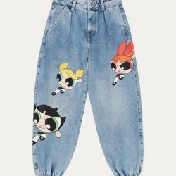 Jogger Jeans colección 'Las Supernenas x Bershka'