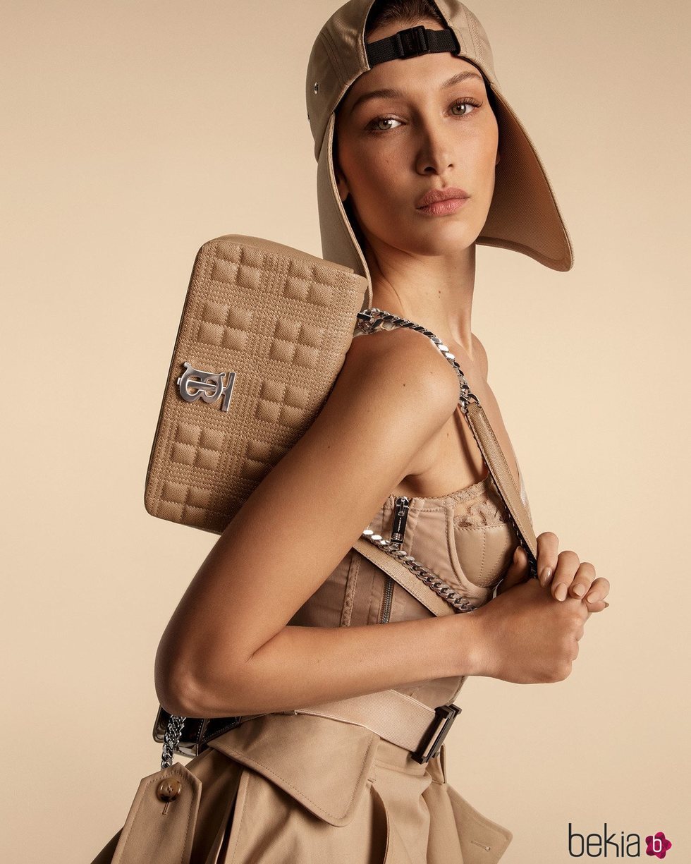 Bolso 'Lola' de la colección primavera/verano 2020 de Burberry