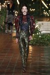 Pantalones de talle alto y blusa de mangas abullonadas otoño/ invierno 2020 de Rodarte