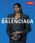 Traje gris con maxi hombreras de la colección primavera/verano 2020 de Balenciaga