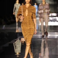 Vestido de ante otoño/ invierno 2020 de Burberry