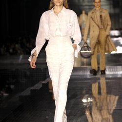 Camisa y pantalones otoño/ invierno 2020 de Burberry