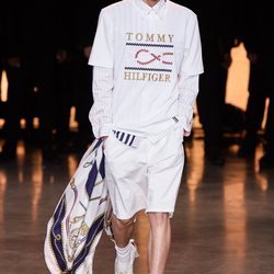 Camiseta y pantalones de marinero primavera/ verano 2020 Tommy Hilfiger