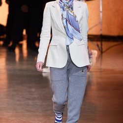 Blazer y pantalón de algodón primavera/ verano 2020 Tommy Hilfiger
