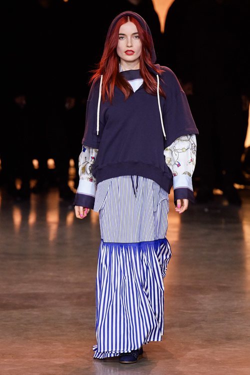 Sudadera y vestido primavera/ verano 2020 Tommy Hilfiger