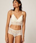 Conjunto blanco de la colección primavera/verano 2020 de Oysho